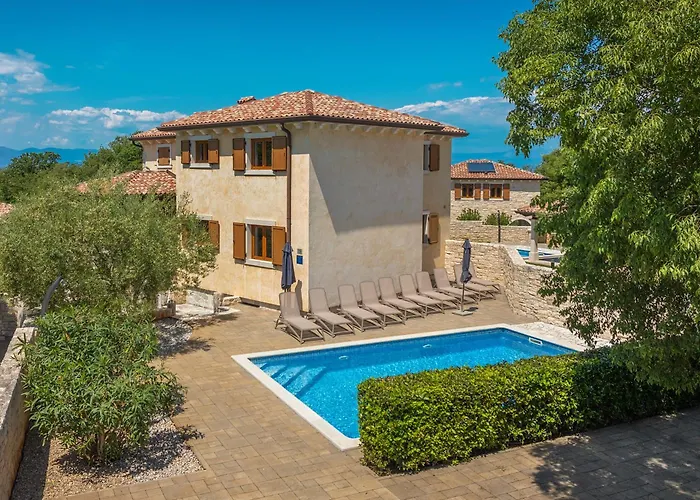 Balatura Villa